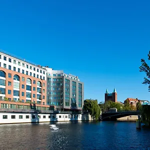https://adrema-hotel.find-berlin-hotels.com